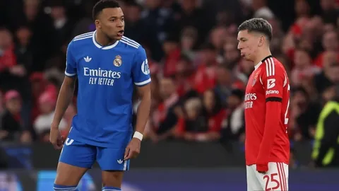 阿甲26胜17负：伤病豪门挑战全胜领跑者分析