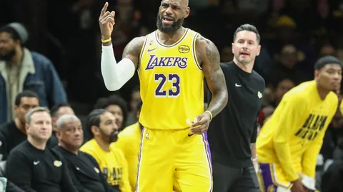 大乐透期号专家推荐质合分析：根伟谈保级前景